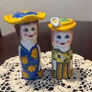 Lily and Pansy Bella Casa Whimsical 
Bella Casa by Ganz Susan Paley